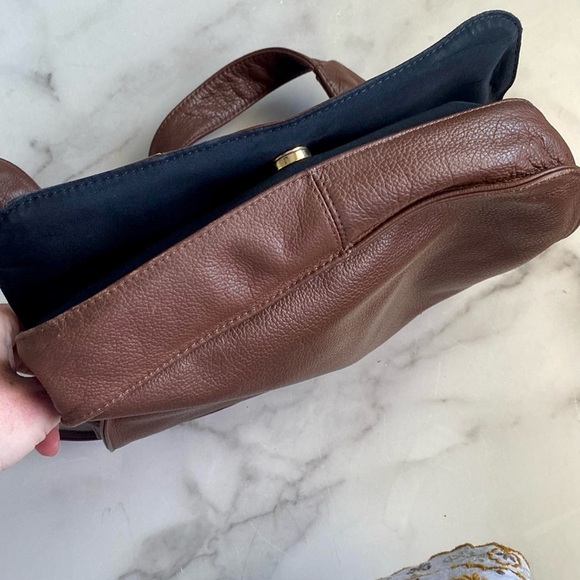 JP Ourse & Cie The Traveler Full Grain Leather Crossbody Messenger Bag - Picture 10 of 16